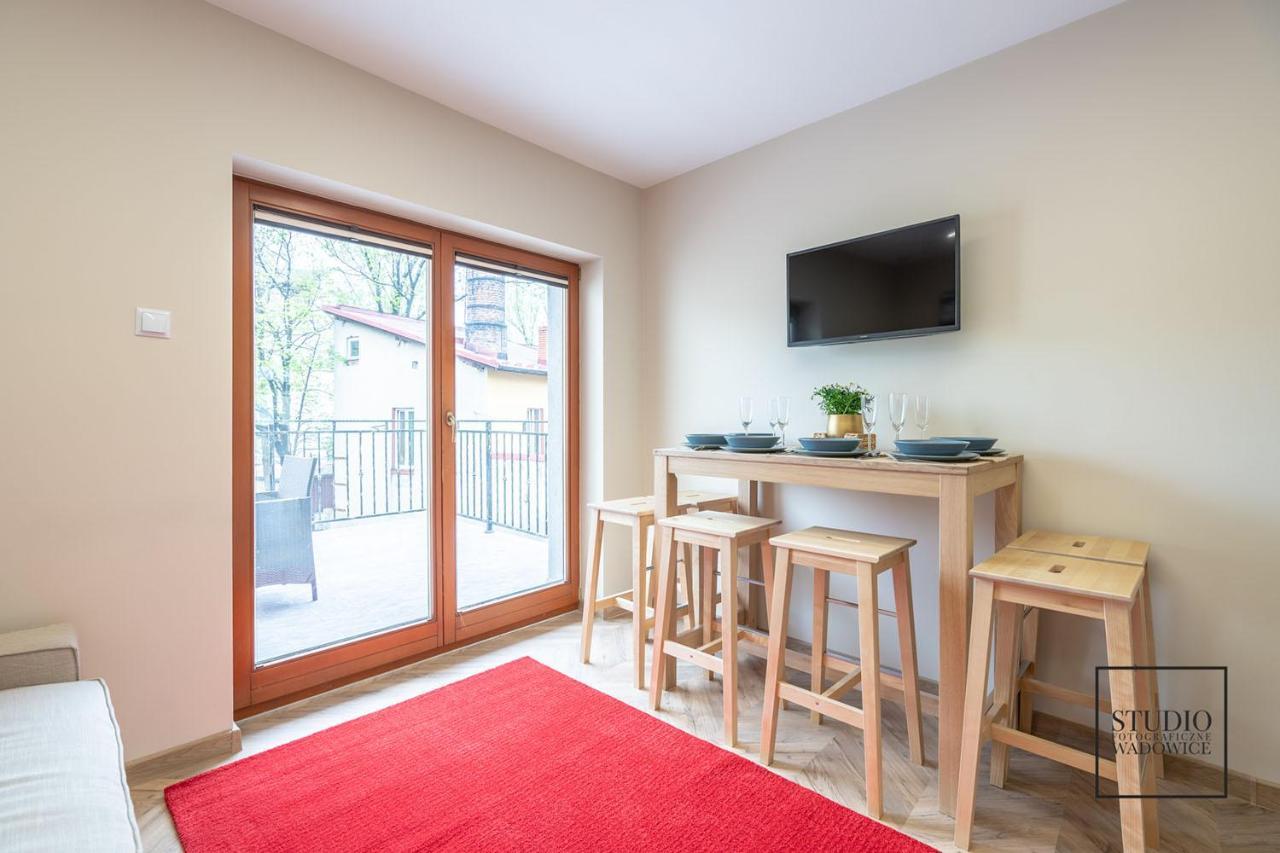Apartament Karminowy Apartment Wadowice Bagian luar foto
