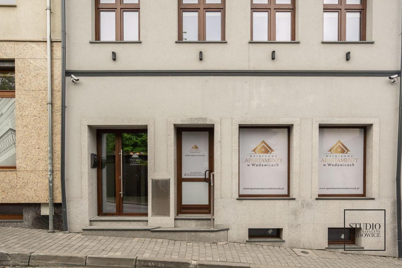 Apartament Karminowy Apartment Wadowice Bagian luar foto